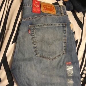 Levis jeans